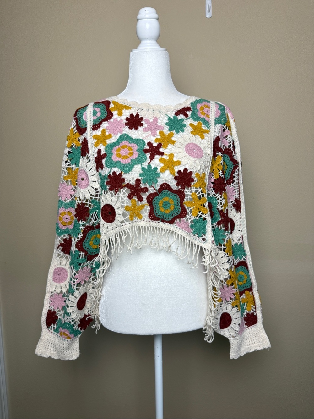 House of Harlow Crochet Floral Sweater Boho Shrug